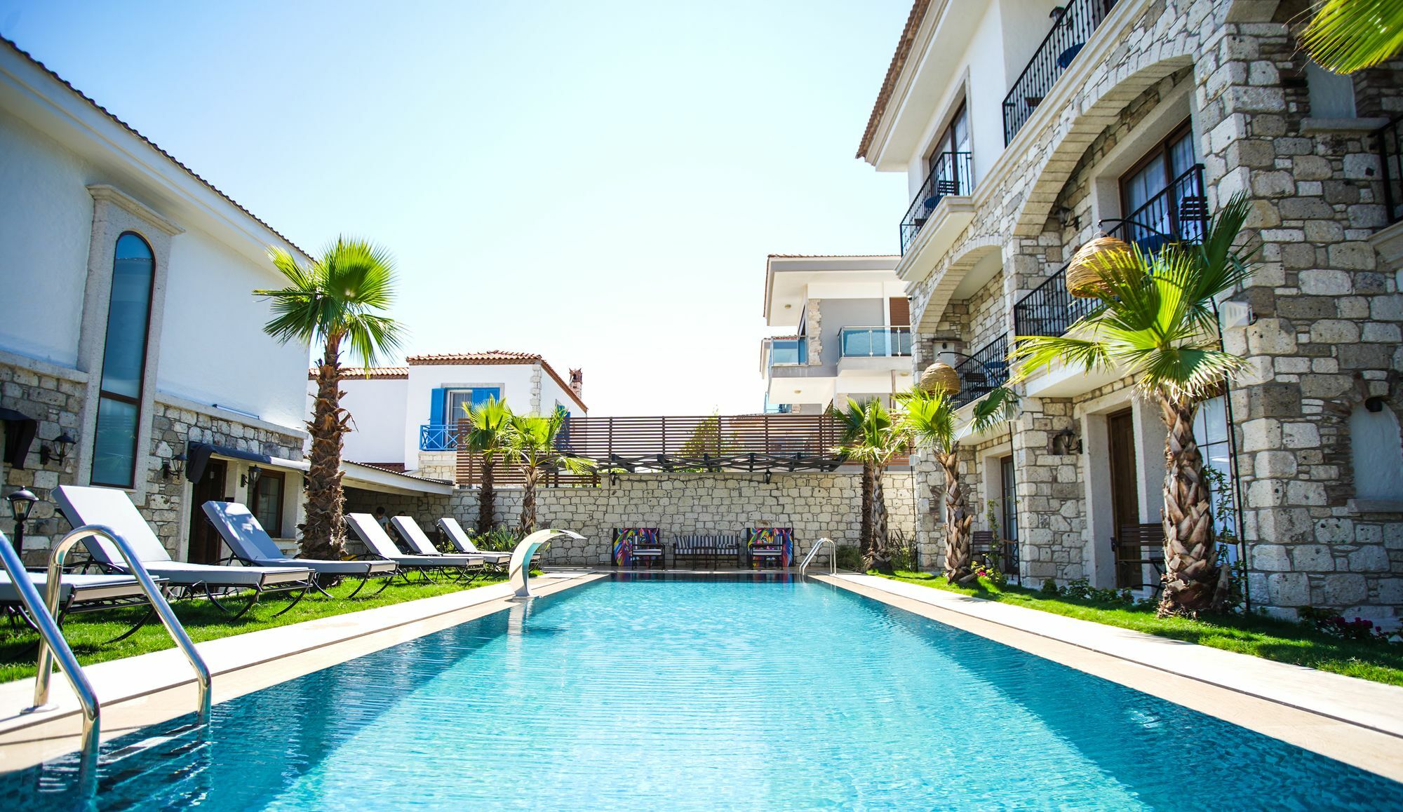 Avalon Boutique Hotel & Suites Alaçatı Exterior photo